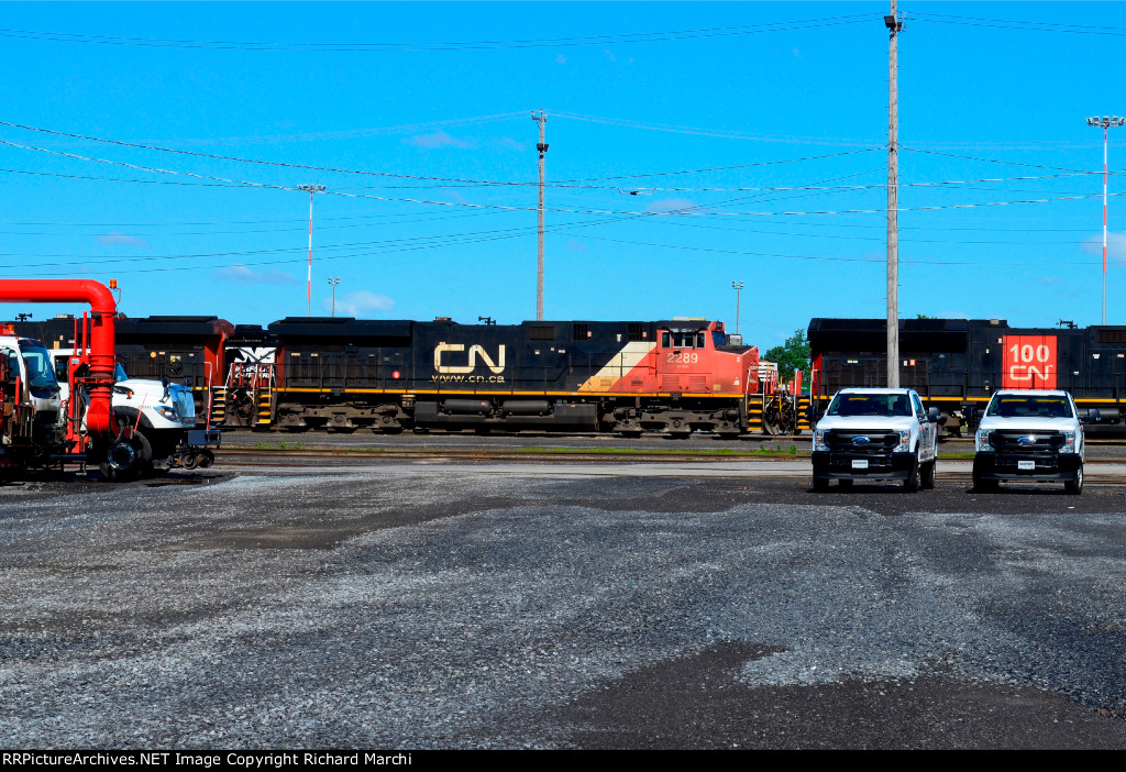 CN 2289